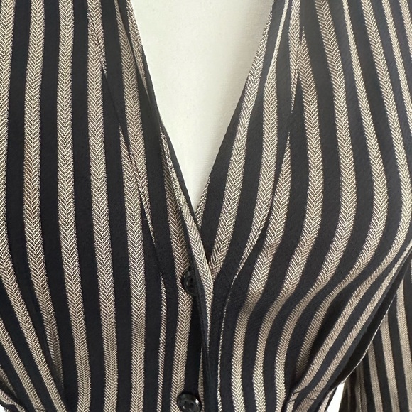 Alfani Black and Gold Blouse - Picture 5 of 9